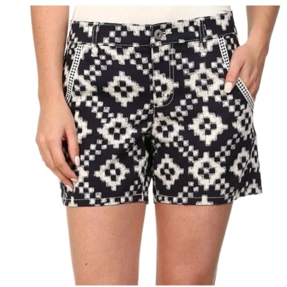 Two by Vince Camuto Pants - Two by Vince Camuto Navy White Ikat Linen Blend Summer Shorts Women's Size 29/8